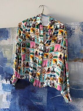 Alice + Olivia Multicolor Postcard Print Button-Up Blouse